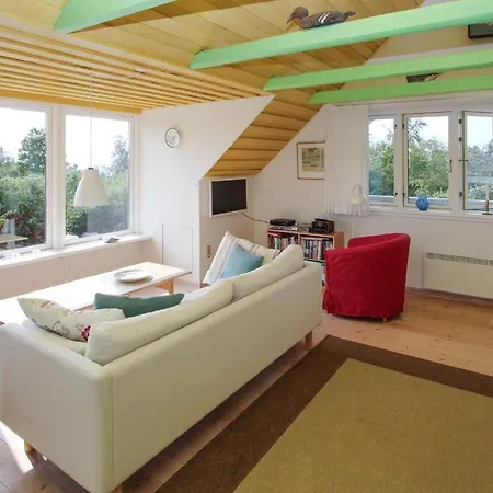 Amazing In Sams With 1 Bedrooms
